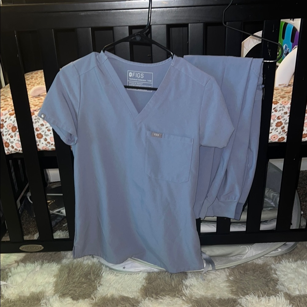 Figs Sky Blue Scrub Ensemble
